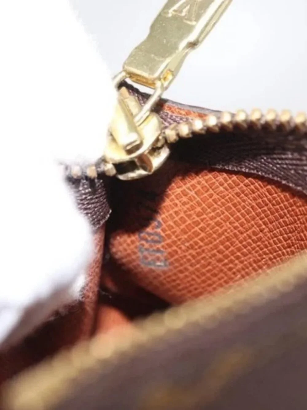 LOUIS VUITTON Monogram Pochette Cles Coin Purse M60033 LV Auth 168399